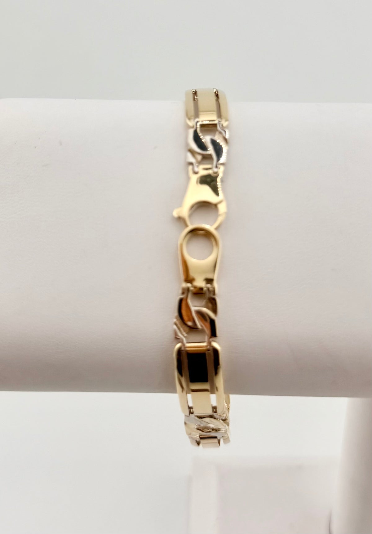 Pure 14 K Two Tone Men's Fancy bracelet 8.25" Length
