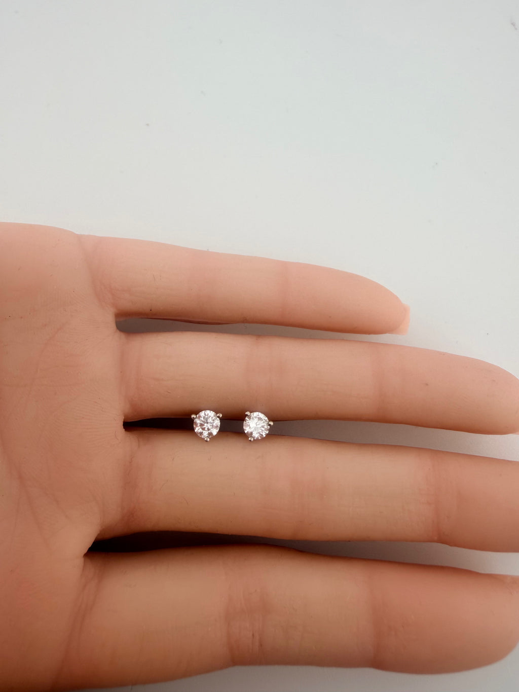 1Ct.TTW Lab Grown Round Diamond Earrings Three Prong Martini Setting in 14 k Gold